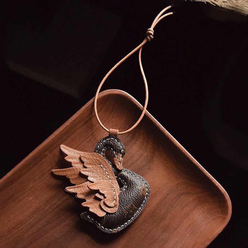 【SuperHold 】Black and white Swan original design leather car key bag pendant handmade personalized gift female